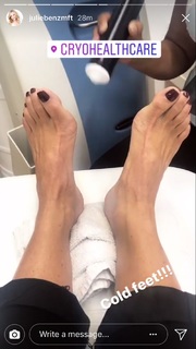 Julie Benz feet photo thumbnail