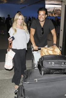 Julie Benz feet photo thumbnail