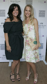 Julie Benz feet photo thumbnail
