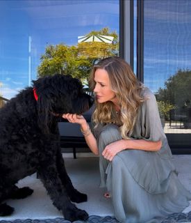 Julie Benz feet photo 4