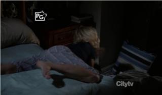 Julie Bowen feet photo thumbnail