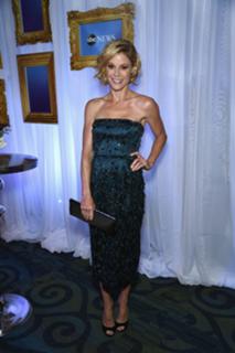 Julie Bowen feet photo thumbnail