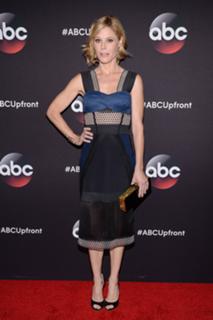 Julie Bowen feet photo thumbnail