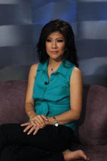 Julie Chen Moonves feet photo thumbnail