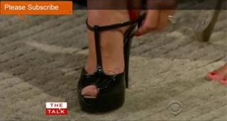 Julie Chen Moonves feet photo thumbnail