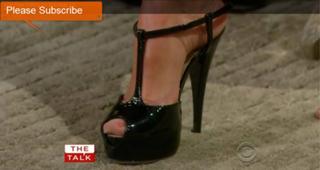 Julie Chen Moonves feet photo thumbnail