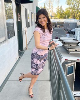 Julie Chen Moonves feet photo thumbnail