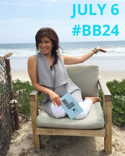 Julie Chen Moonves feet photo thumbnail
