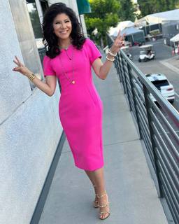Julie Chen Moonves feet photo thumbnail