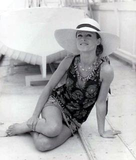 Julie Christie feet photo 7