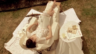 Julie Cox feet photo 2