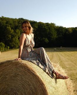 Julie De Bona feet photo 14