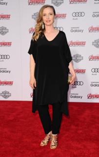 Julie Delpy feet photo thumbnail