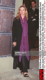 Julie Delpy feet photo thumbnail