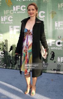 Julie Delpy feet photo thumbnail