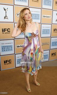 Julie Delpy feet photo thumbnail