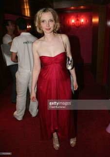 Julie Delpy feet photo thumbnail