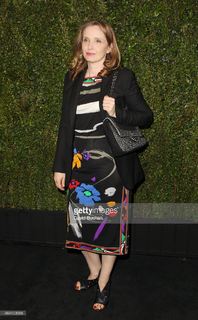 Julie Delpy feet photo thumbnail