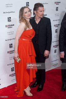 Julie Delpy feet photo thumbnail