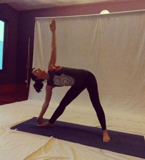 Julie Estelle feet photo 9
