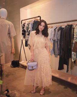 Julie Estelle feet photo 7