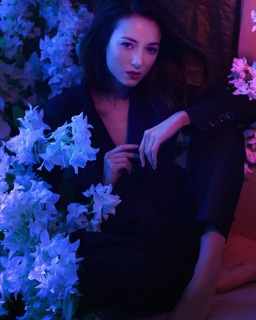 Julie Estelle feet photo 13