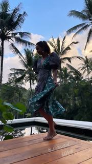 Julie Estelle feet photo 7