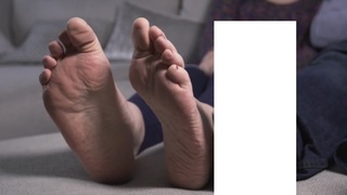 Julie Felton feet photo 3