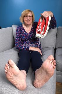 Julie Felton feet photo 7