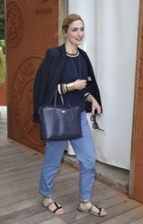 Julie Gayet feet photo 6