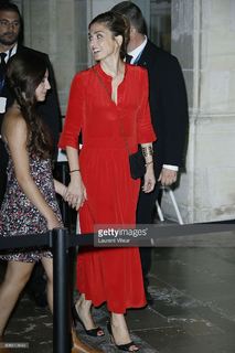 Julie Gayet feet photo 5