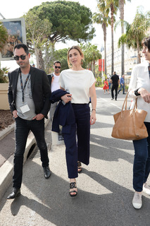 Julie Gayet feet photo 1