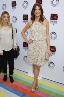 Julie Gonzalo feet photo thumbnail