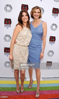 Julie Gonzalo feet photo thumbnail