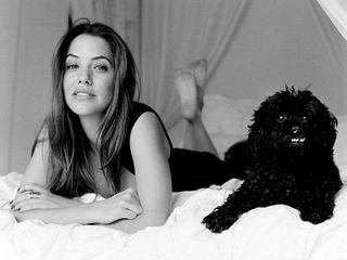 Julie Gonzalo feet photo thumbnail