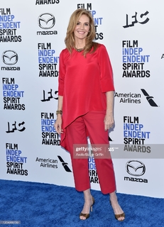 Julie Hagerty feet photo 6