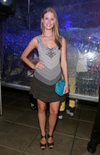 Julie Henderson feet photo 2