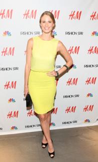 Julie Henderson feet photo 5