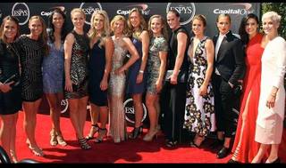 Julie Johnston Ertz feet photo 15