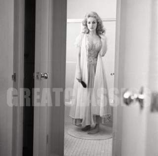 Julie Newmar feet photo thumbnail