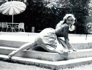 Julie Newmar feet photo thumbnail