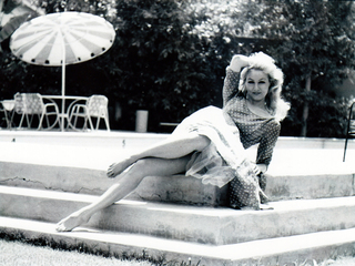 Julie Newmar feet photo thumbnail