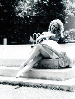 Julie Newmar feet photo thumbnail