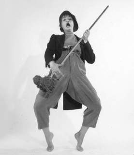 Julie Newmar feet photo thumbnail