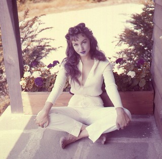 Julie Newmar feet photo thumbnail
