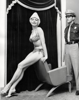 Julie Newmar feet photo thumbnail