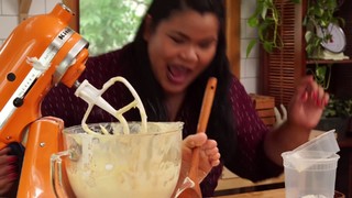 Julie Nolke feet photo thumbnail