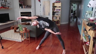 Julie Nolke feet photo thumbnail