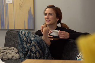 Julie Nolke feet photo thumbnail