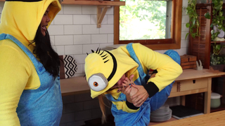 Julie Nolke feet photo thumbnail